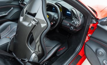 Ferrari 488 SPIDER 17