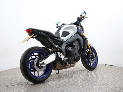 Yamaha MT-09 MT-09 SP (MTN890D) 3