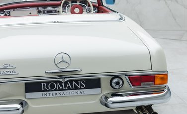 Mercedes-Benz 280 SL W113 Pagoda 47