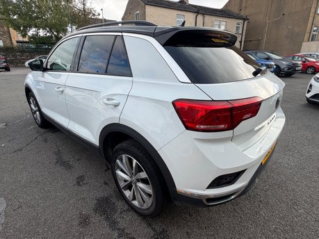 Volkswagen T-Roc DESIGN TSI 7