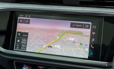 Audi Q3 TFSI 40 Quattro S Line Vorsprung 19