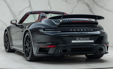 Porsche 911 Turbo S CABRIOLET (992) 13