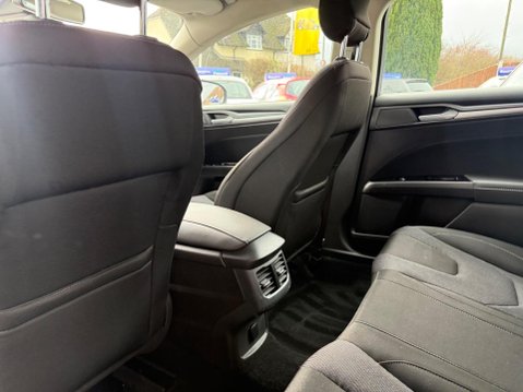 Ford Mondeo 1.6 TDCi ECOnetic Titanium Euro 5 (s/s) 5dr 24
