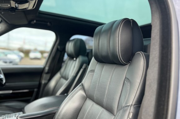 Land Rover Range Rover 4.4 SDV8 AUTOBIOGRAPHY AUTO 26