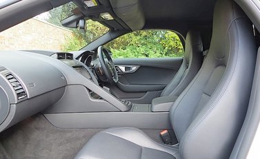 Jaguar F-Type S V8 Convertible 3