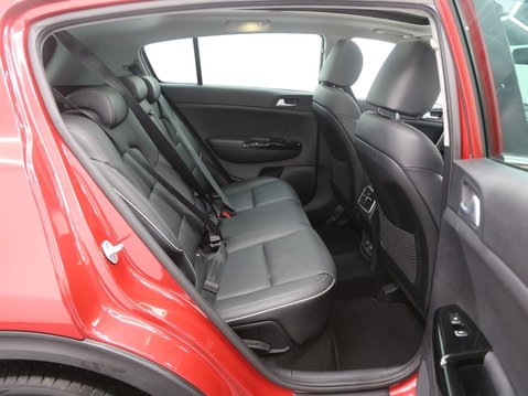 Kia Sportage 1.6 T-GDi 4 DCT AWD Euro 6 (s/s) 5dr 23