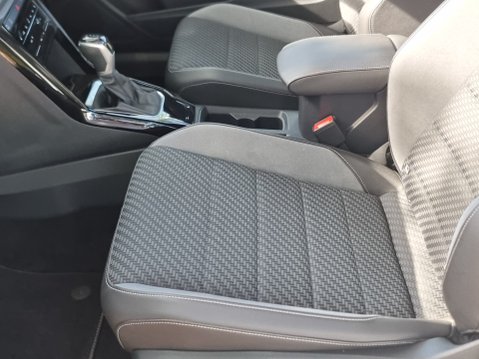 Volkswagen T-Roc R-LINE TSI DSG 19