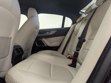 Jaguar XE 2.0 XE R-Dynamic S D Auto 4dr 41