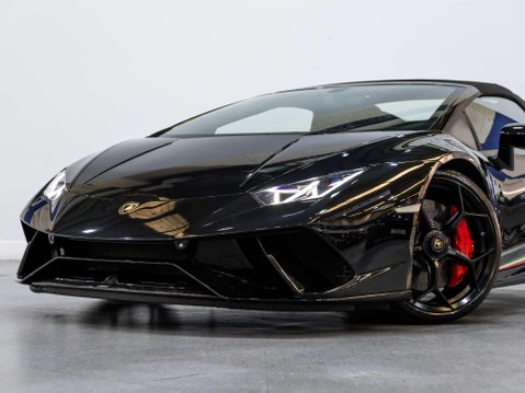 Lamborghini Huracan 5.2 V10 LP 640-4 Performante Spyder LDF 4WD Euro 6 (s/s) 2dr 19
