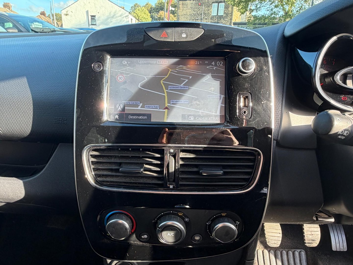2018 Renault Clio — image 13