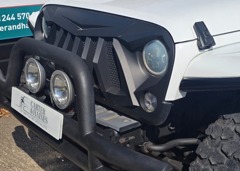Jeep Wrangler 3.6 V6 Sahara Auto 4WD Euro 5 4dr (284 bhp) 30