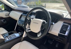 Land Rover Discovery 3.0 SD6 HSE LUXURY AUTO PAN ROOFS 16