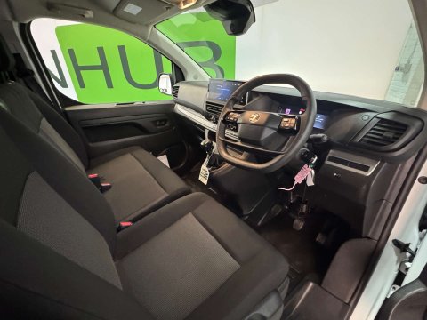 Vauxhall Vivaro 2.0 Vivaro F3100 Prime S/S 6dr 2