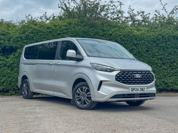 Ford Tourneo Custom Titanium Luxe | 9 Seater | L2 LWB | 320 | Euro 6 | £29083 + VAT 28
