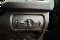 Volvo V40 T2 ES.. 12 SERVICES INCLUDING CAMBELT.. BLUETOOTH.. A/C.. PARKING SENSORS. 8