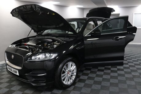Jaguar F-Pace PORTFOLIO AWD 16