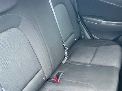 Hyundai KONA T-GDI PREMIUM MHEV 38