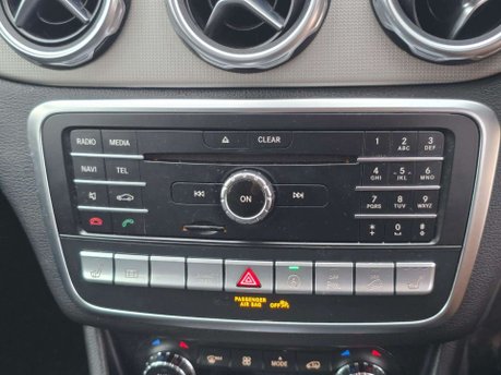 Mercedes-Benz GLA 2.1 GLA220d Sport (Executive) SUV 5dr Diesel 7G-DCT 4MATIC Euro 6 (s/s) (17 36