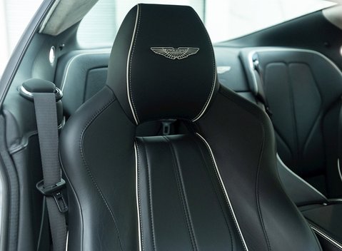 Aston Martin Virage 11