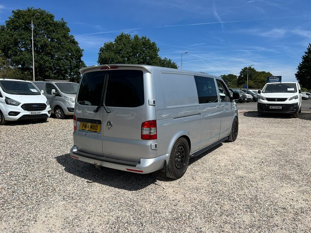 Volkswagen Transporter Crew Cab AUTO SWB L1H1 Low Roof T32 Highline Air Con NO VAT 6