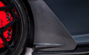 Lamborghini Revuelto 38