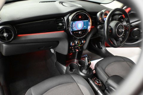 Mini Hatch 1.5 Cooper Classic Auto 5dr 22