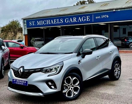Renault Captur 1.6 Captur Techno E-Tech PHEV Auto 5dr 1
