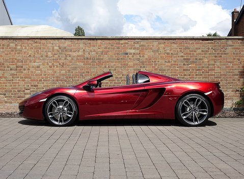 McLaren MP4-12C Spider 8