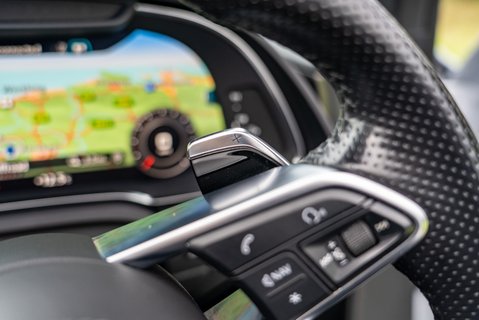 Audi R8 SPYDER V10 QUATTRO 11