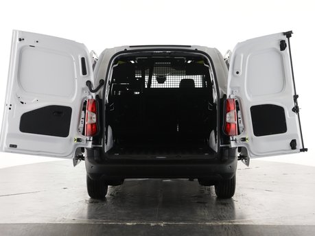 Citroen Berlingo XL 1.5 BlueHDi 100ps Crew Van Enterprise Plus 2