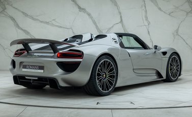Porsche 918 Spyder 5
