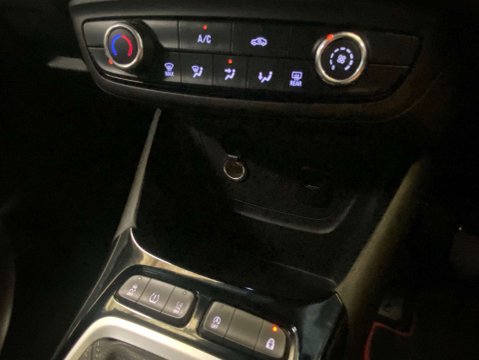 Vauxhall Crossland X 1.2 Crossland X Griffin T 5dr 22