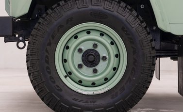 Land Rover Defender 90 Heritage Hard Top 8