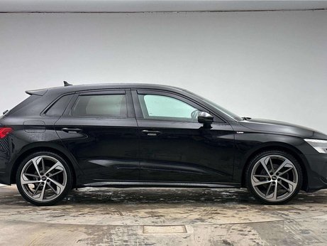 Audi A3 2.0 A3 Sportback 35 TDI S Line Edition 1 Semi-Auto 5dr 3