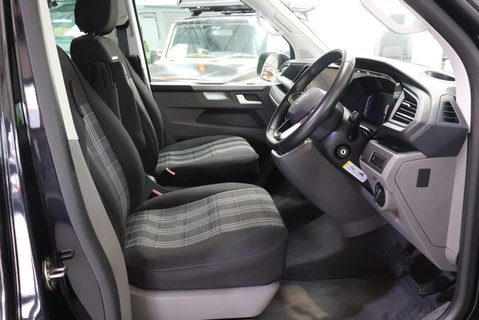 Volkswagen California OCEANI 4MOTION DSG HUGE SPEC VERY RARE  5 YEAR WARRANTY FROM NEW  4 BERTH 14