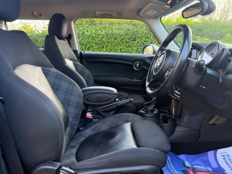 Mini Hatch 1.5 Cooper Auto Euro 6 (s/s) 3dr 11