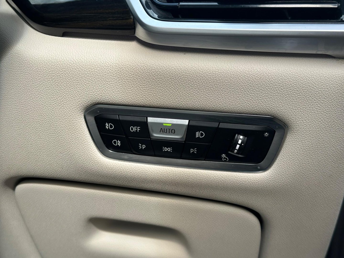 2020 BMW X5 — image 21