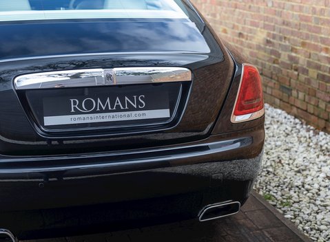Rolls-Royce Wraith Series II 25