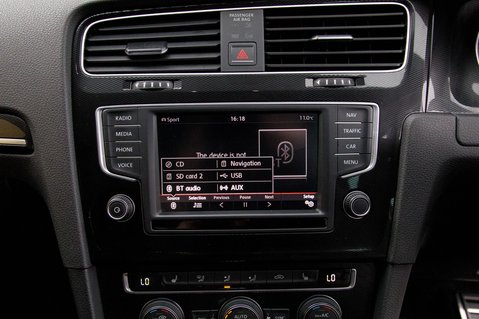 Volkswagen Golf GTI DSG 24