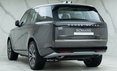 Land Rover Range Rover P460e SE 9