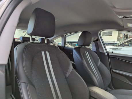 BMW 2 Series 1.5 218I Sport 4dr 52