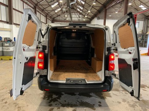 Peugeot Expert BLUEHDI PROFESSIONAL PREMIUM PLUS L2 20