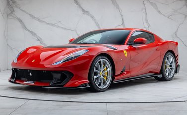 Ferrari 812 Competizione 1