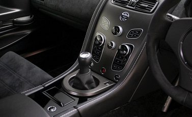 Aston Martin Vantage GT8 16