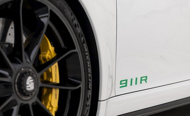 Porsche 911 R 23
