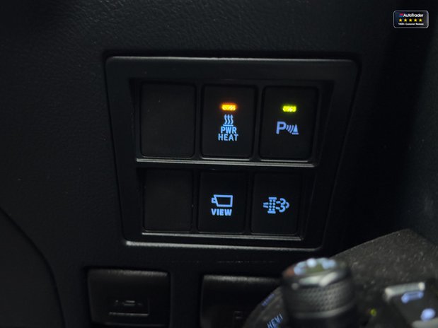 Toyota Hilux Invincible X | AUTO | D-4D | Camera | Nav | 2.8 LT | No VAT| 28