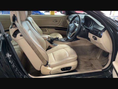 BMW 3 Series 2.0 320i SE Auto 2dr 13