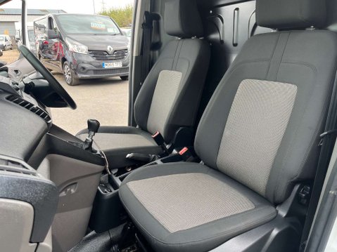 Ford Transit Connect 1.5 Transit Connect 240 Base TDCi LONG WHEEL BASE AIR CON 39
