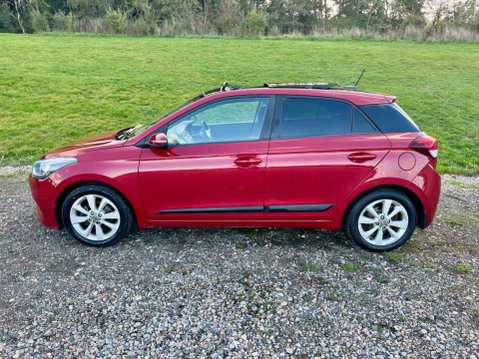 Hyundai i20 MPI PREMIUM SE NAV 6