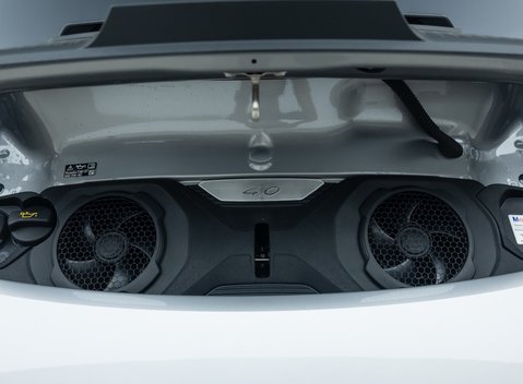 Porsche 911 GT3 TOURING (992) 42